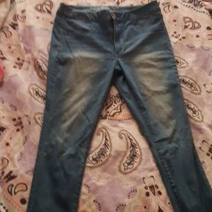 American Eagle medium light wash super stretch